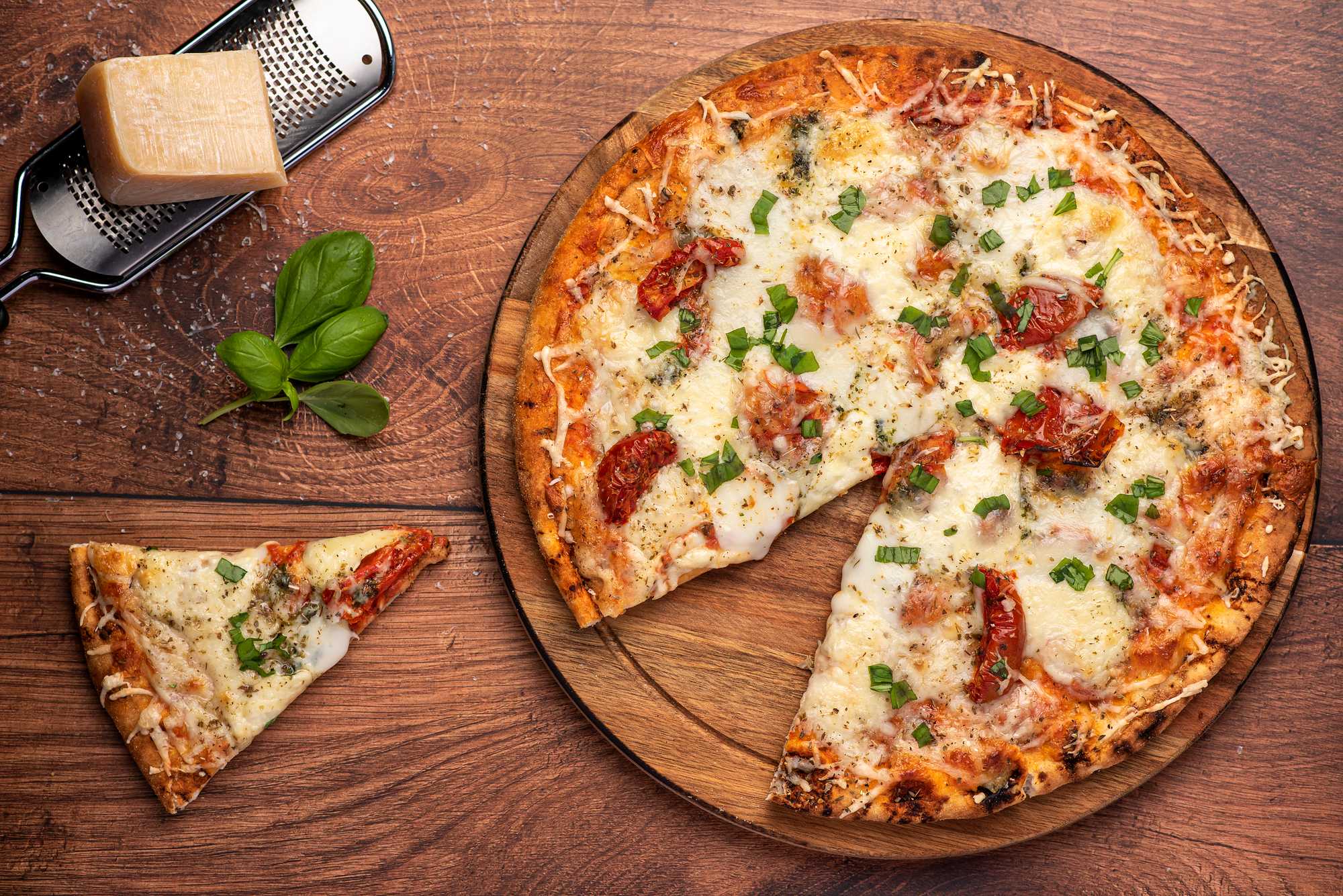 En nybakad pizza